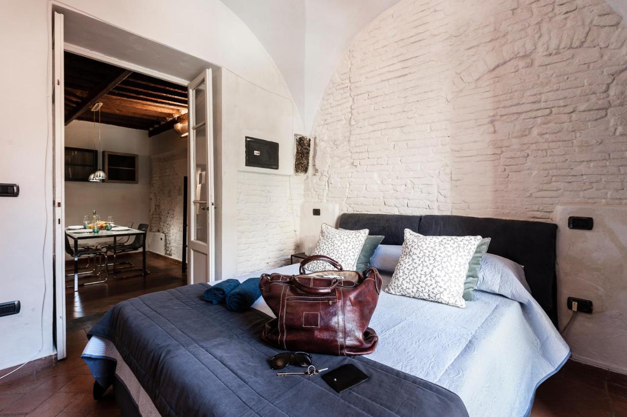 Hostly - Garden House Near The Tower - Historical House With Private Garden Appartement Pisa Buitenkant foto
