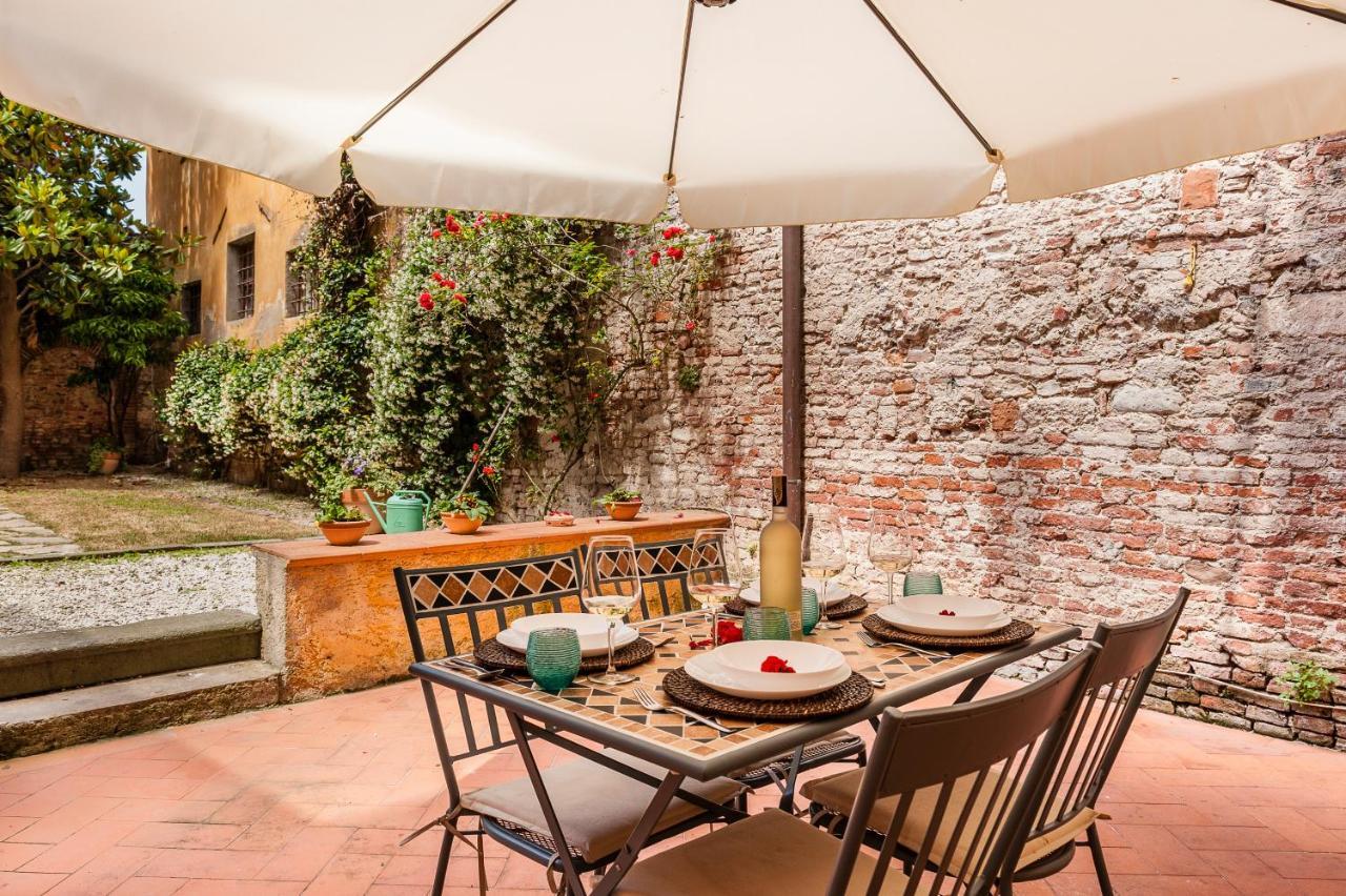 Hostly - Garden House Near The Tower - Historical House With Private Garden Appartement Pisa Buitenkant foto